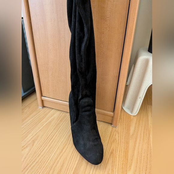 Steve Madden Black Suede Knee-High Boots - Picture 4 of 12